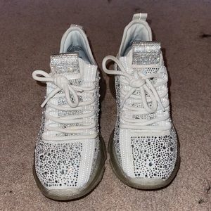 White STEVE MADDEN gemstone sneakers